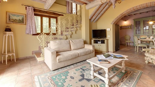 Podere Vignola Salon 1