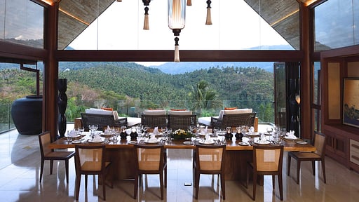 Praana Residence Dining area