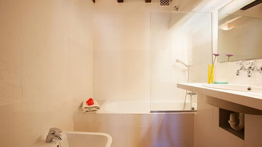 Pura House Chambre 1