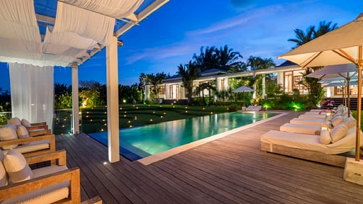 Pure Villa Swimming pool
