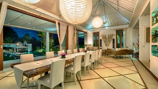 Pure Villa Dining area