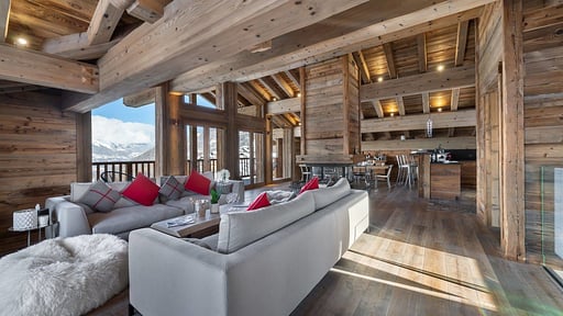 Chalet Pure White Crystal Wohnbereich