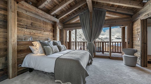Chalet Pure White Crystal Schlafzimmer 1