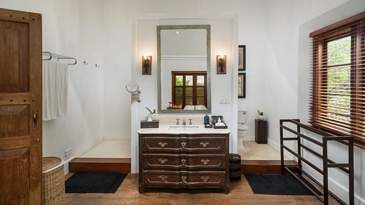 Rampart Street Bedroom 1