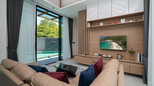 Rawayana Central Park Five Bedroom Deluxe Villa Living room