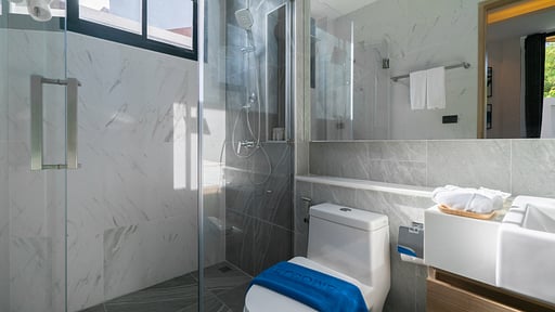 Rawayana Central Park Five Bedroom Deluxe Villa Bedroom 1