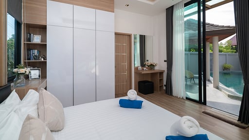 Rawayana Central Park Five Bedroom Deluxe Villa Bedroom 2