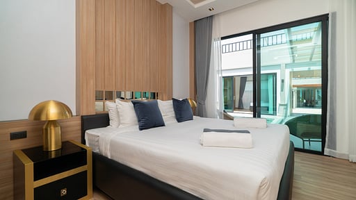 Rawayana Central Park Four Bedroom Deluxe Villa Bedroom 1