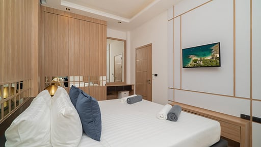 Rawayana Central Park Four Bedroom Deluxe Villa Bedroom 2