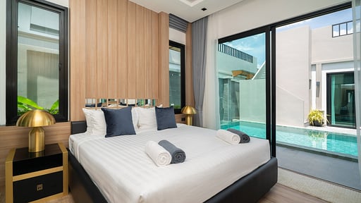 Rawayana Central Park Four Bedroom Deluxe Villa Bedroom 3