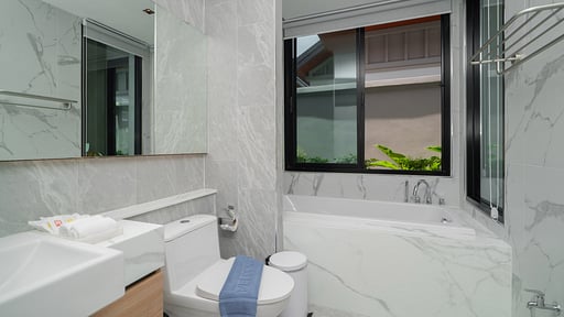 Rawayana Central Park Four Bedroom Deluxe Villa Bedroom 4