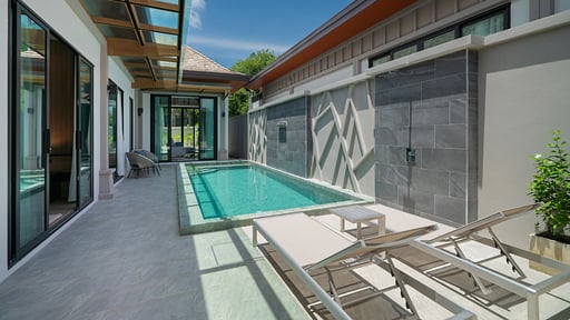 Rawayana Central Park Three Bedroom Deluxe Villa Swimming pool