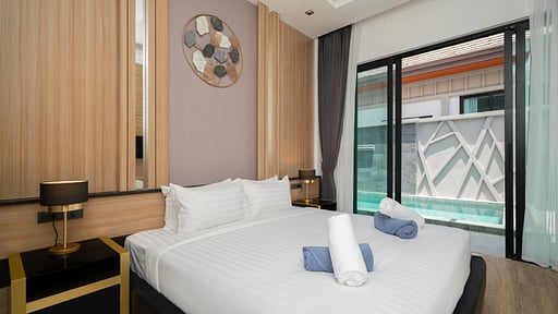 Rawayana Central Park Three Bedroom Deluxe Villa Bedroom 1