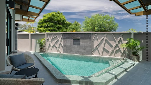 Rawayana Central Park Two Bedroom Deluxe Villa Swimming pool