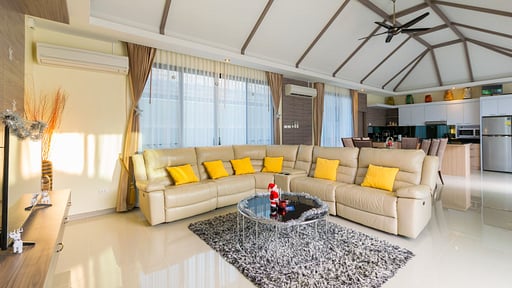Rawayana West Five Bedroom Villa Living room