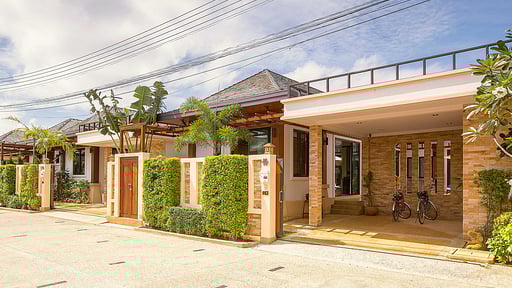 Rawayana West Three Bedroom Economy Villa Parking areas