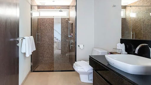 Raya Beachloft Others