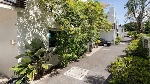 Raya Beachloft Others