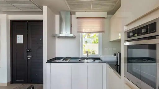 Raya Beachloft Kitchen