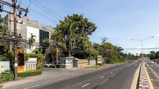 Raya Beachloft Others