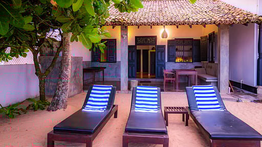 Red Parrot Beach Villa Essecke