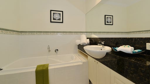 Reef Villa Port Douglas Bedroom 3