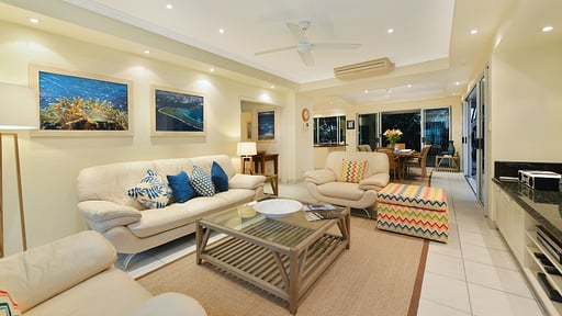 Reef Villa Port Douglas Living room