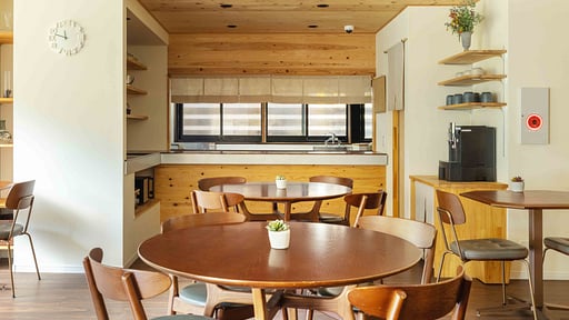 Residence Yasushi Family Suite Dining area