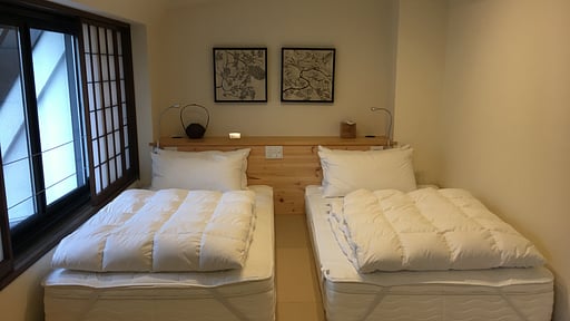 Residence Yasushi Twin Suite Bedroom 1
