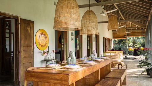 Rice House Обеденная зона