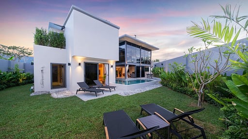 Riverhouse Villa Swimming pool