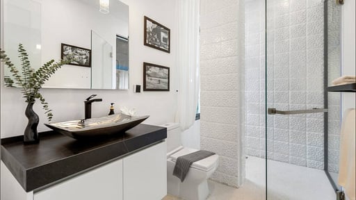 Riverside Villa Bedroom 5