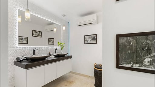 Riverside Villa Bedroom 5