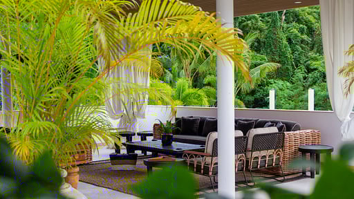 Riverside Villa Living room 1