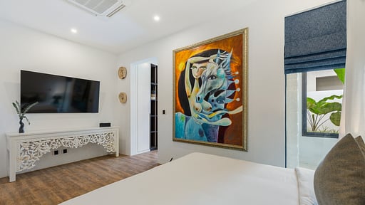 Riverside Villa Bedroom 1