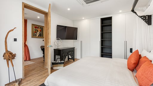 Riverside Villa Bedroom 4