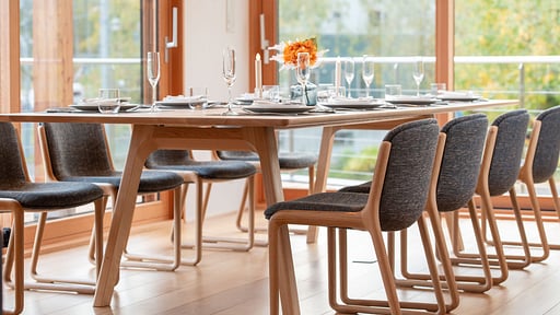 Ro-An Chalet Dining area