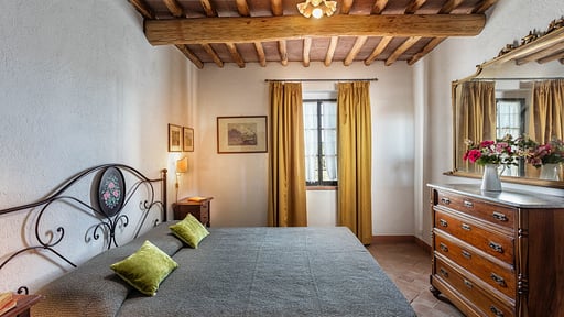 Robinia Apartment Bedroom 1