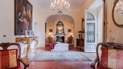 Rocca di Cetona - a Medieval Castle Salon