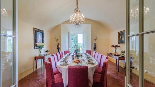 Rocca di Cetona - a Medieval Castle Salle à manger