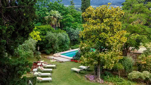 Rocca di Cetona - a Medieval Castle Jardin