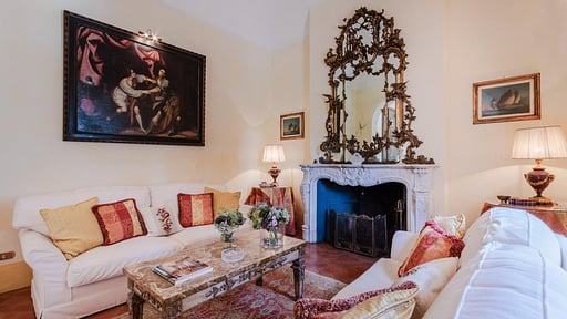 Rocca di Cetona - a Medieval Castle Salon