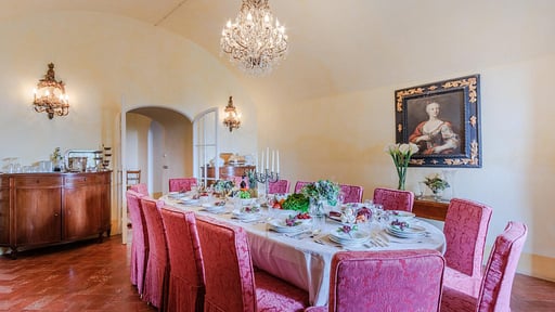 Rocca di Cetona - a Medieval Castle Salle à manger