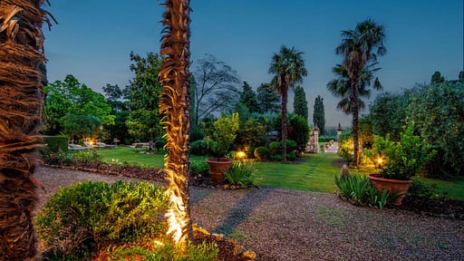 Rocca di Cetona - a Medieval Castle Jardin