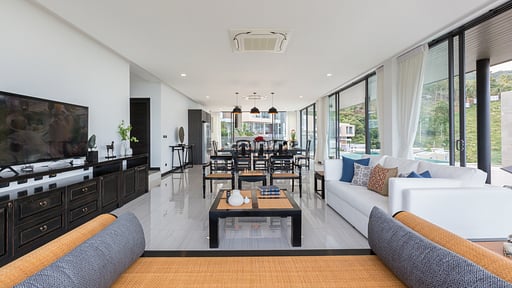 Roong Arun at Verano Residence Living room