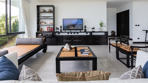 Roong Arun at Verano Residence Living room