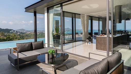 Roong Arun at Verano Residence Terrace/Veranda