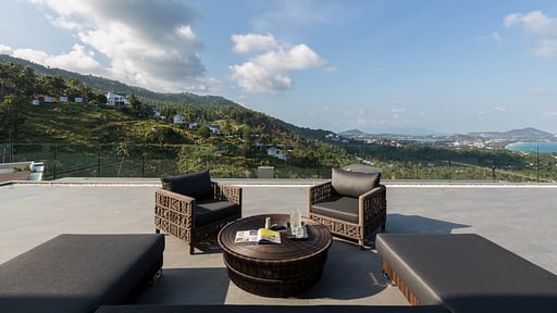 Roong Arun at Verano Residence Terrace/Veranda