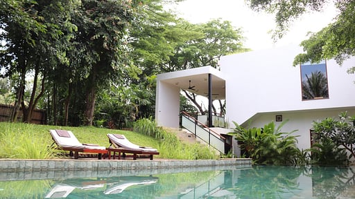 Rose Apple Residences Swimming pool