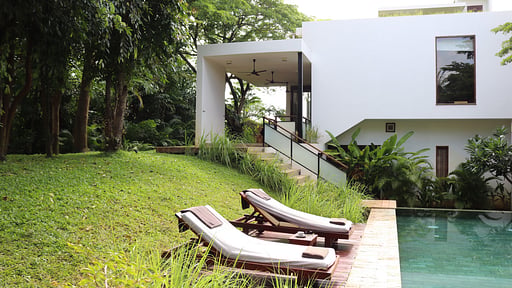 Rose Apple Residences Swimming pool